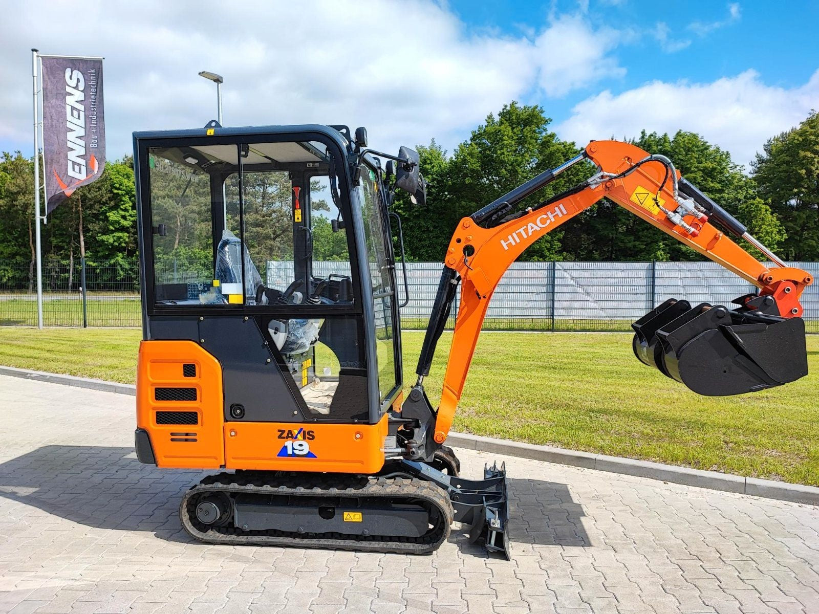 Hitachi ZX 19-6 Minibagger – Ennens GmbH & Co. KG