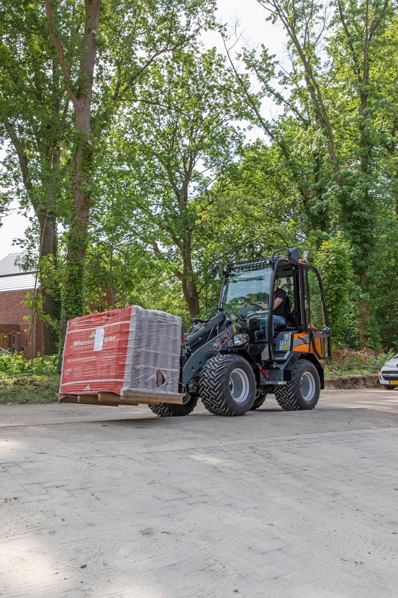 GIANT G2500 X-TRA Radlader